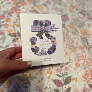 Gingham vibrant perfume!